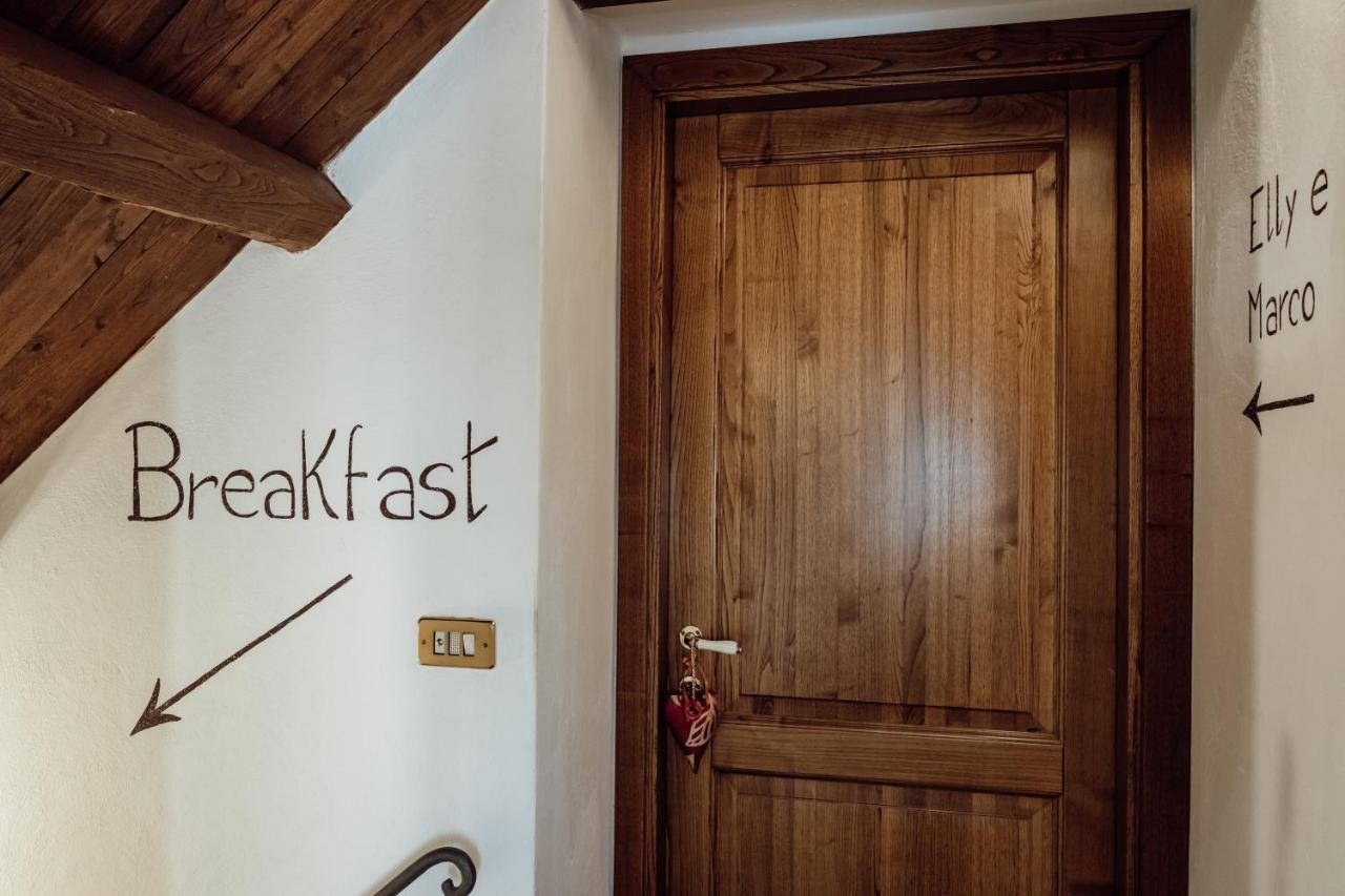 B&B Casatorre Saludecio Exterior photo